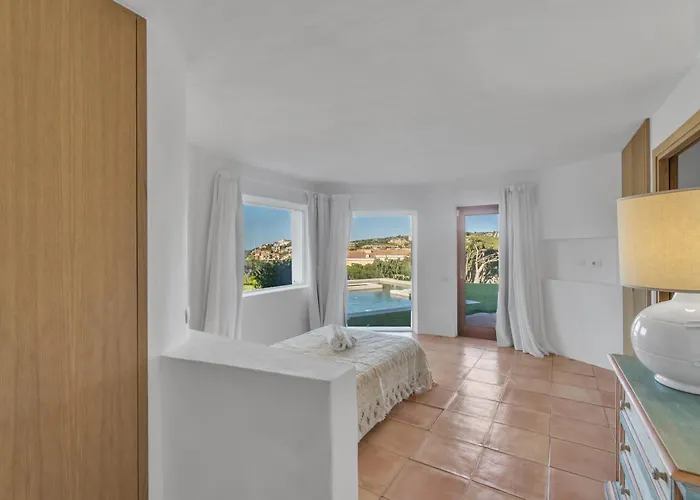 Lusso - Centro Vista Yacht Porto Cervo