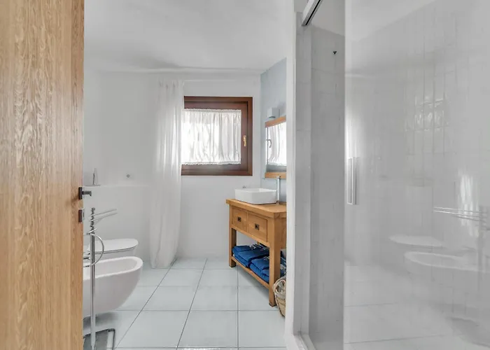 Lusso - Centro Vista Yacht 别墅 *